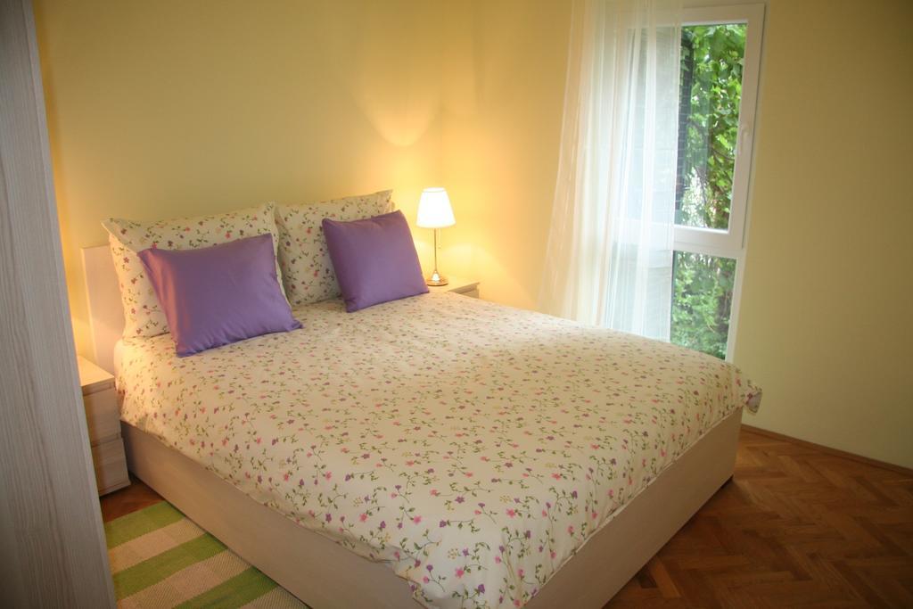 Sabina Apartments Омиш Номер фото