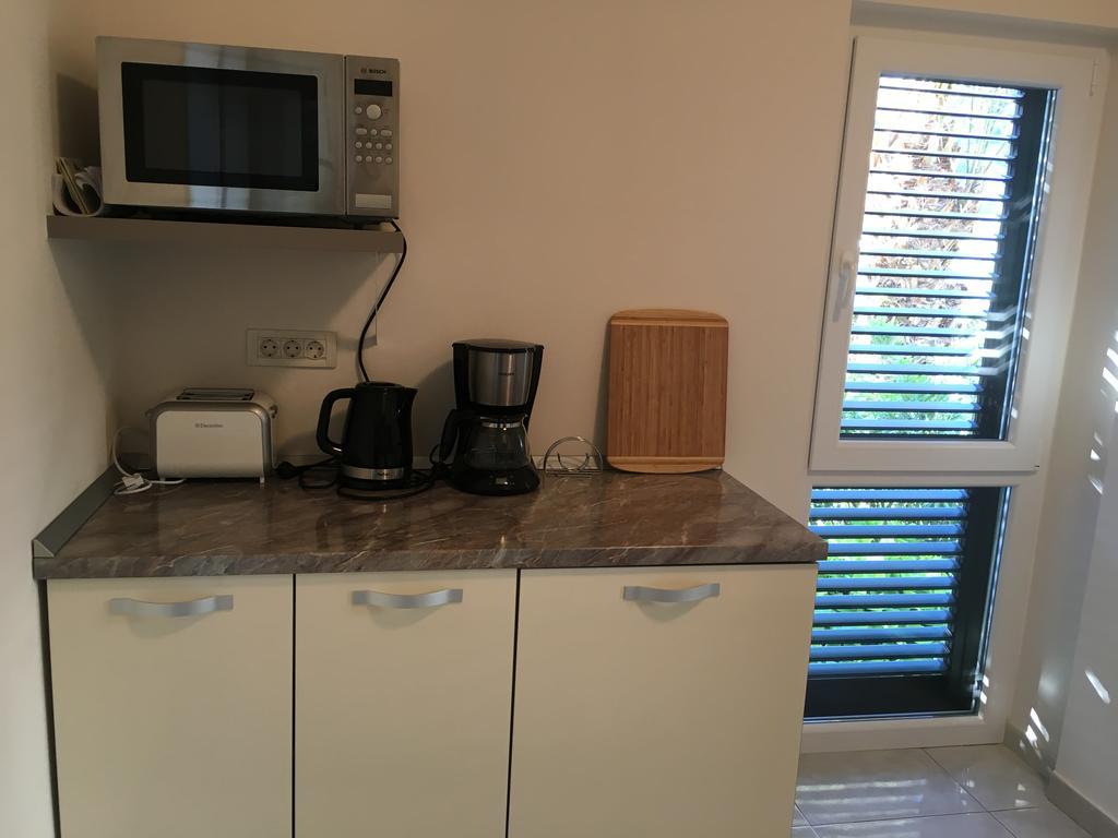 Sabina Apartments Омиш Экстерьер фото