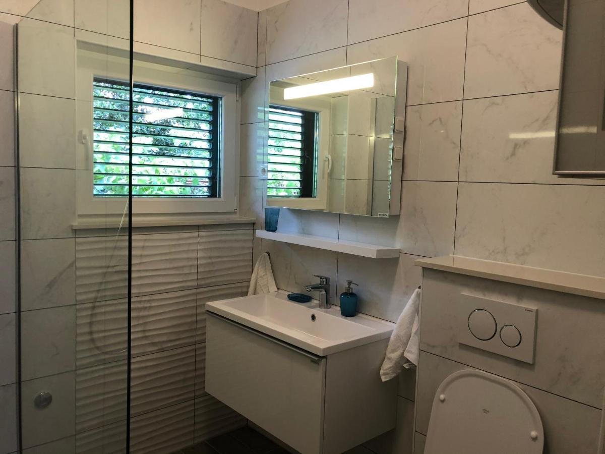 Sabina Apartments Омиш Экстерьер фото